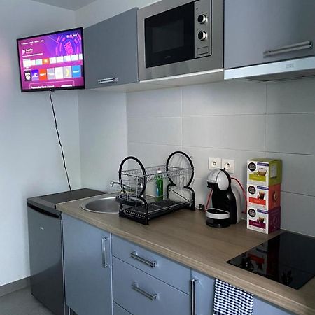 Charmant Appartement A Theme Proche Paris Montreuil  Ngoại thất bức ảnh